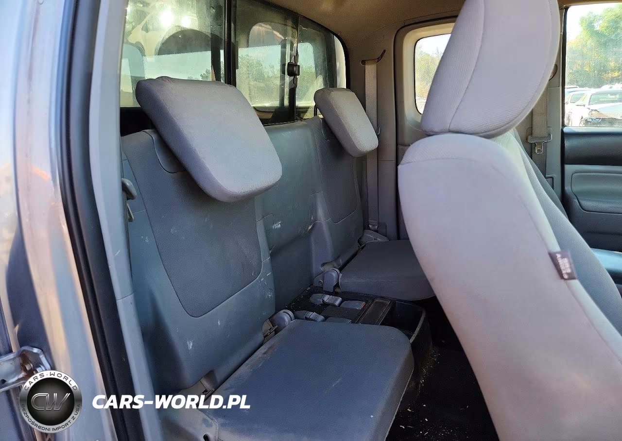 2014 Toyota Tacoma V6 VIN:5TFUU4EN5EX084753 - 10