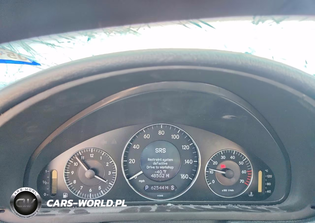2005 Mercedes-Benz Clk 500 VIN:WDBTK75J25F157047 - 9