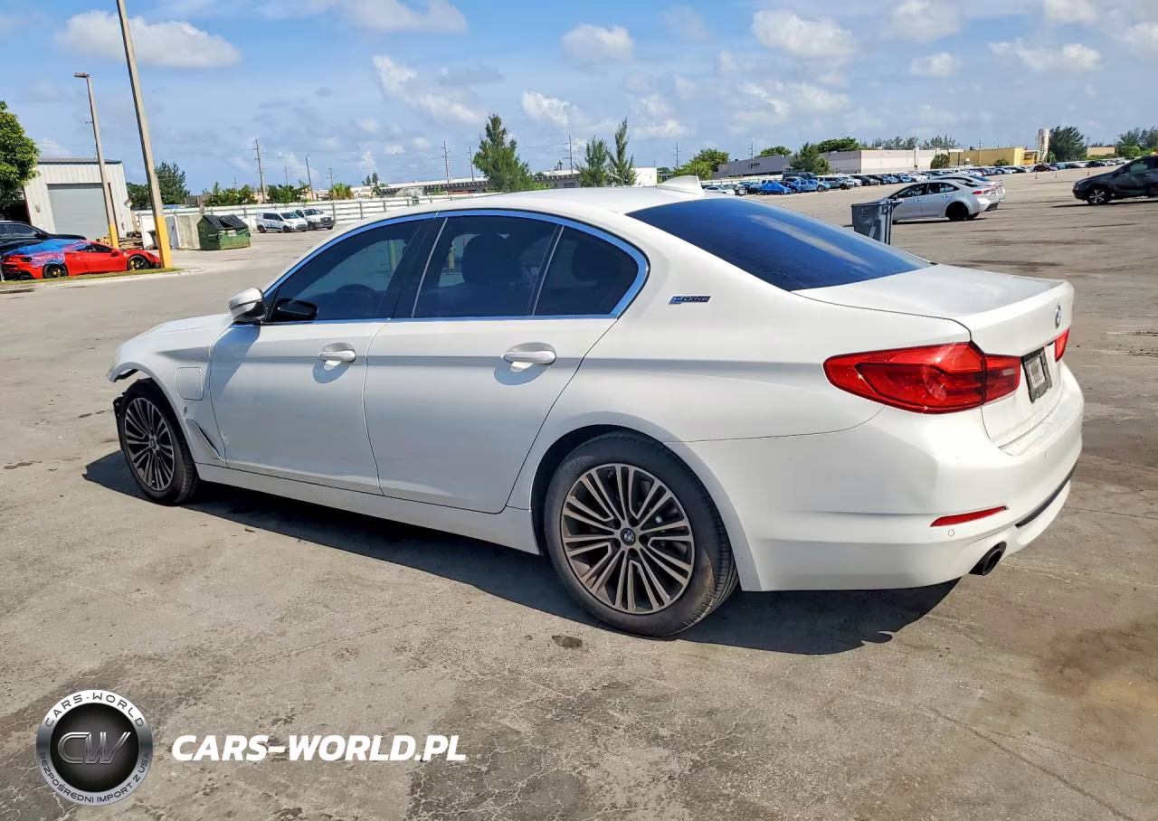 2019 BMW 530E VIN:WBAJA9C54KB392806 - 2