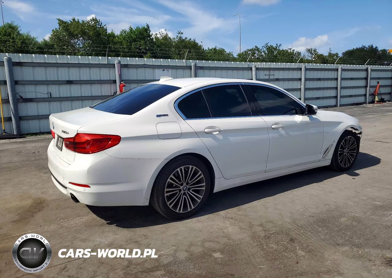 2019 BMW 530E VIN:WBAJA9C54KB392806 - 3