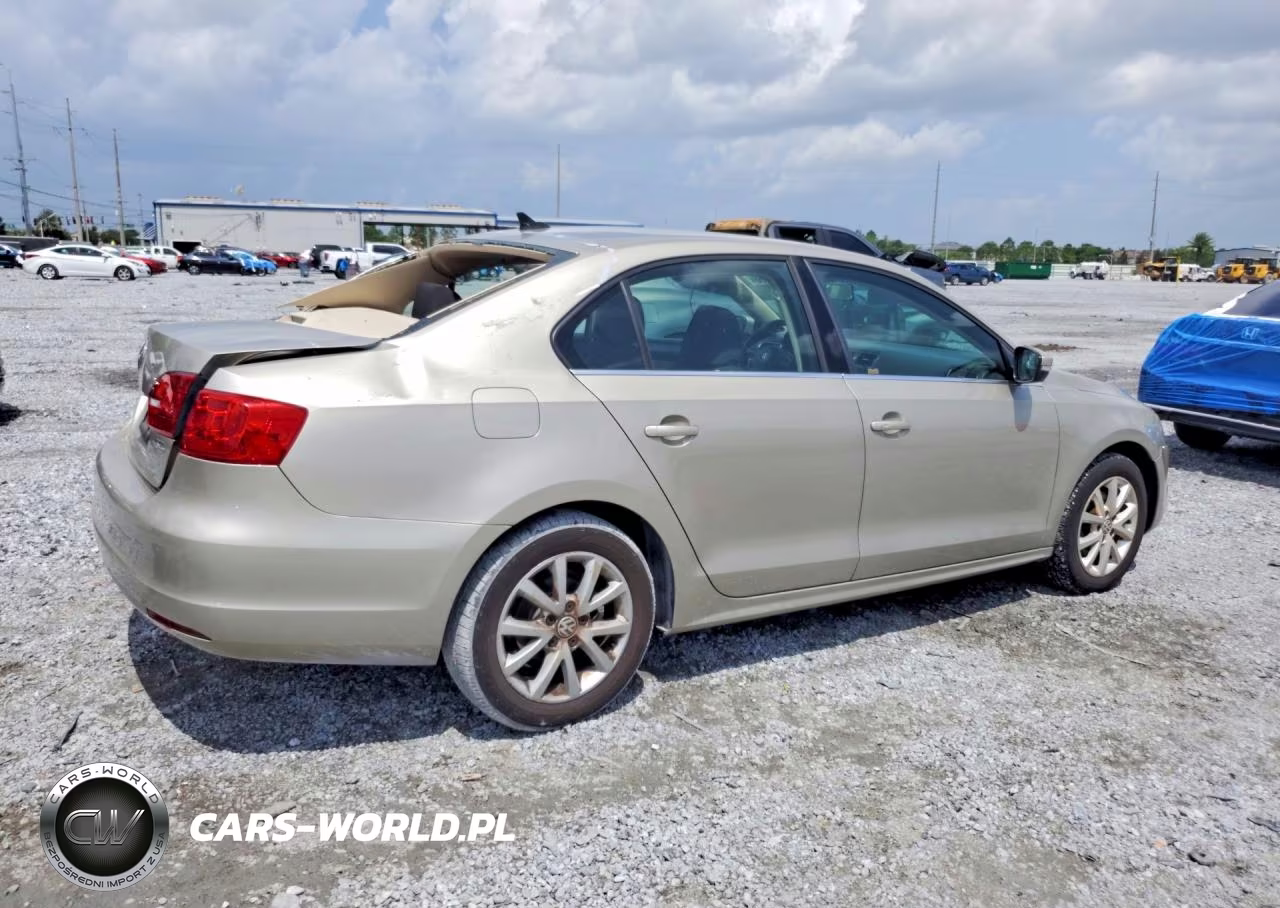2014 Volkswagen Jetta Sel VIN:3VWL07AJ8EM258491 - 3