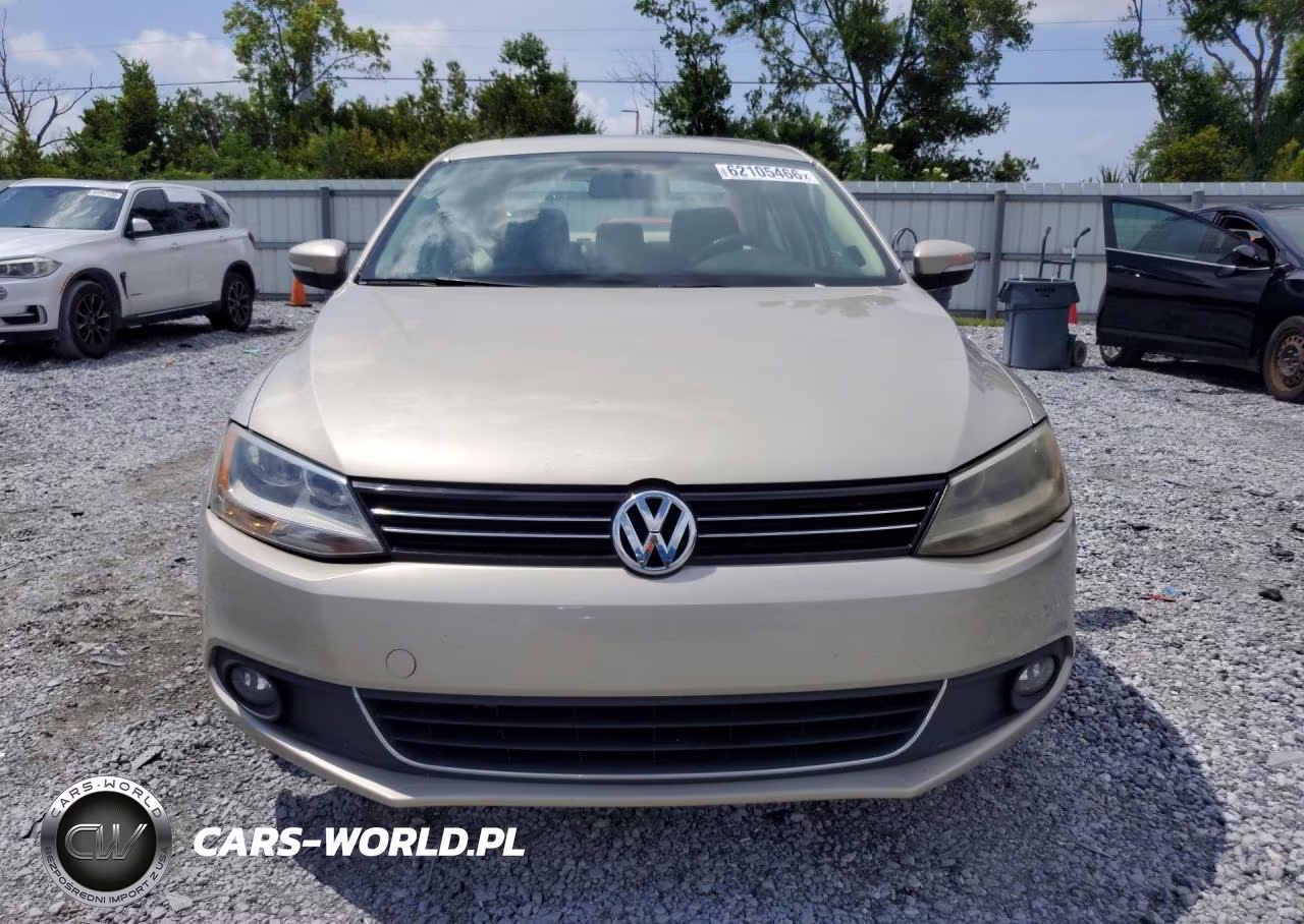 2014 Volkswagen Jetta Sel VIN:3VWL07AJ8EM258491 - 5