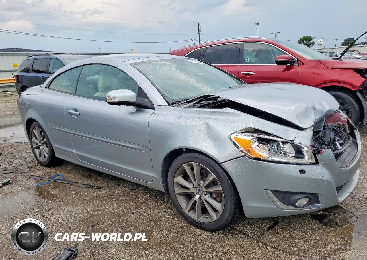2013 Volvo C70 T5 VIN:YV1672MC3DJ140432 - 4