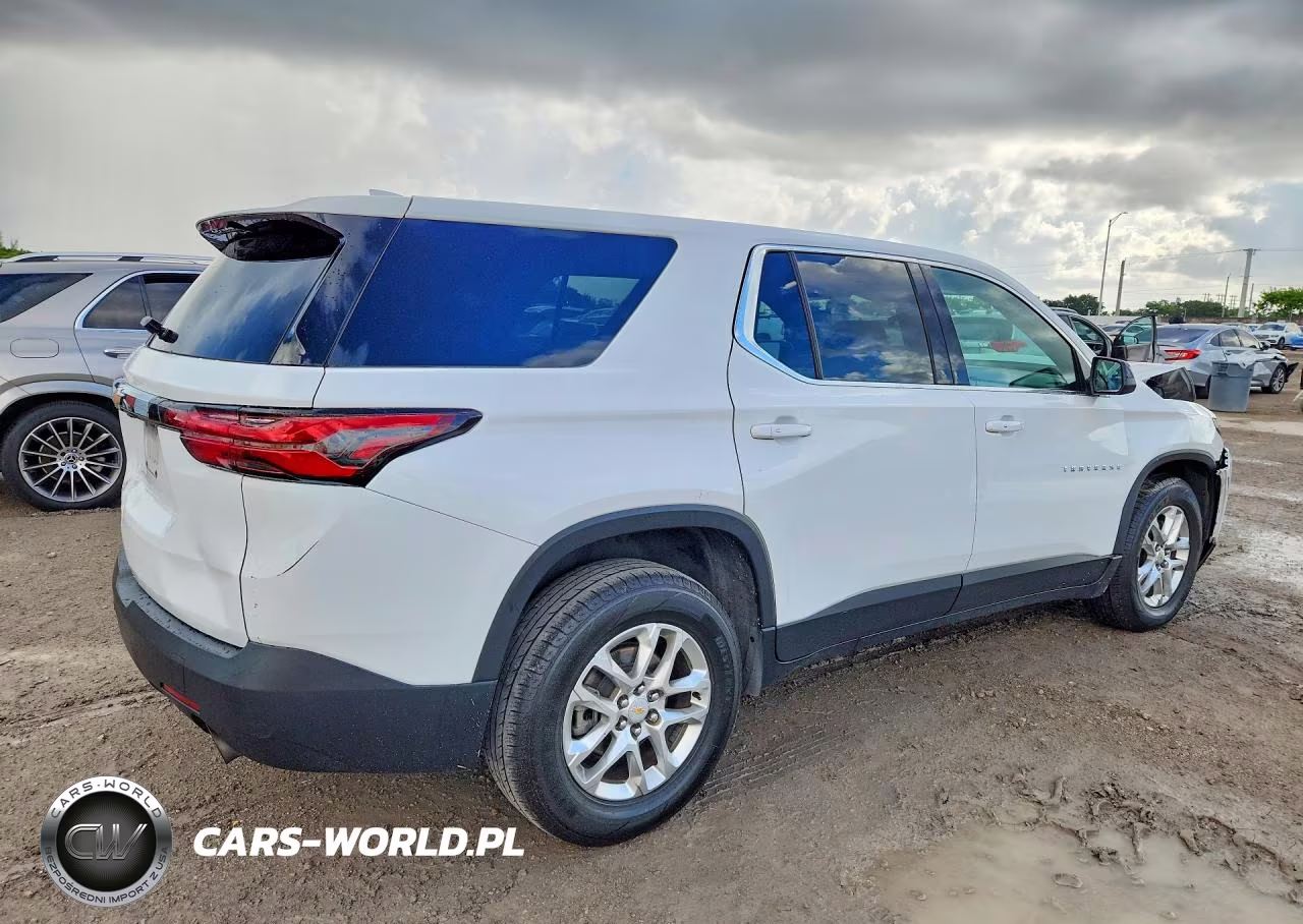 2023 Chevrolet Traverse Ls VIN:1GNERFKW2PJ259519 - 3