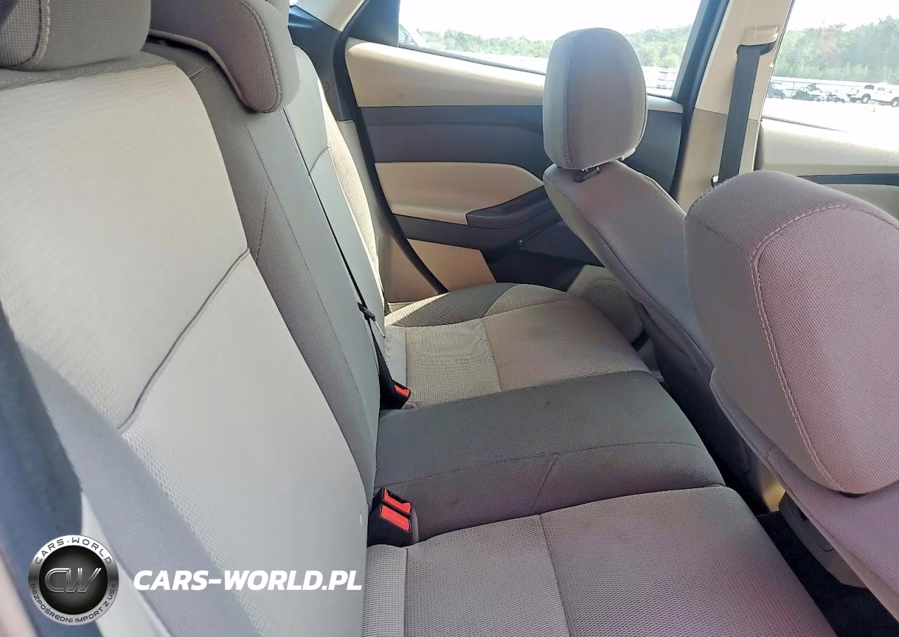 2014 Ford Focus Se VIN:1FADP3K27EL435770 - 10