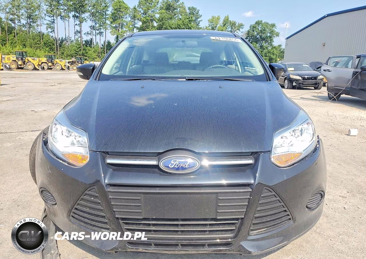 2014 Ford Focus Se VIN:1FADP3K27EL435770 - 5