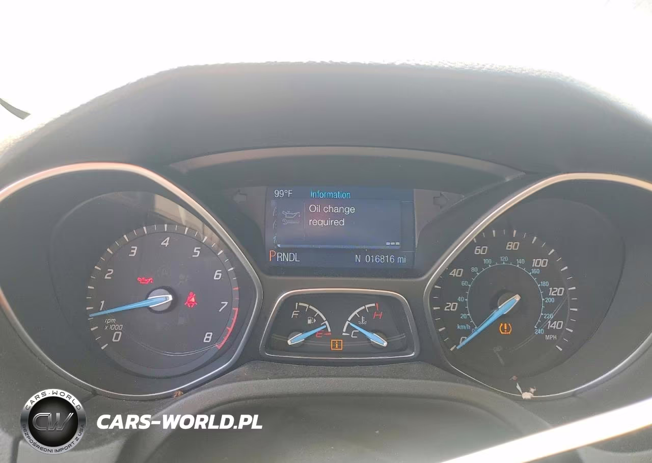 2014 Ford Focus Se VIN:1FADP3K27EL435770 - 9
