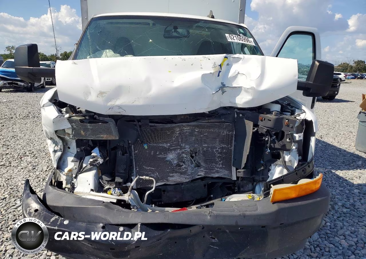 2023 Chevrolet Express G3500 VIN:1GB0GSF77P1100875 - 12