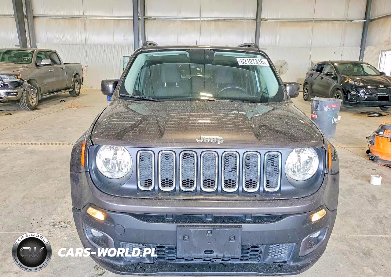 2017 Jeep Renegade Latitude VIN:ZACCJBBB9HPF84683 - 5