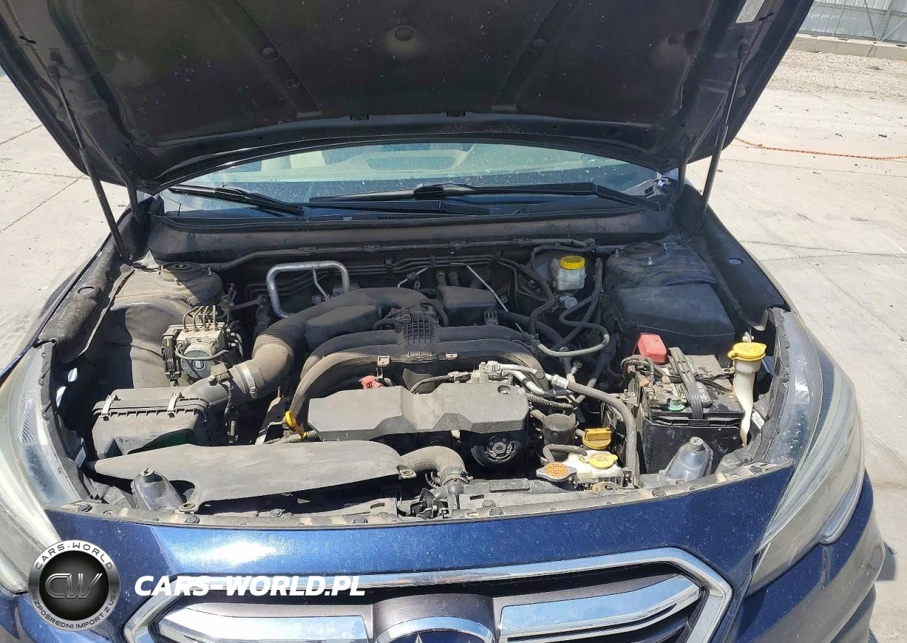 2018 Subaru Outback 2.5I Premium VIN:4S4BSACCXJ3219428 - 11