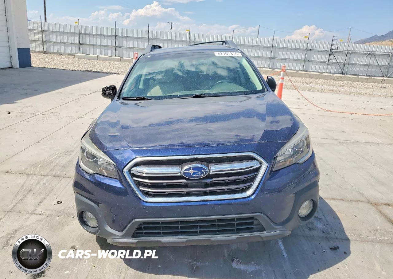 2018 Subaru Outback 2.5I Premium VIN:4S4BSACCXJ3219428 - 5
