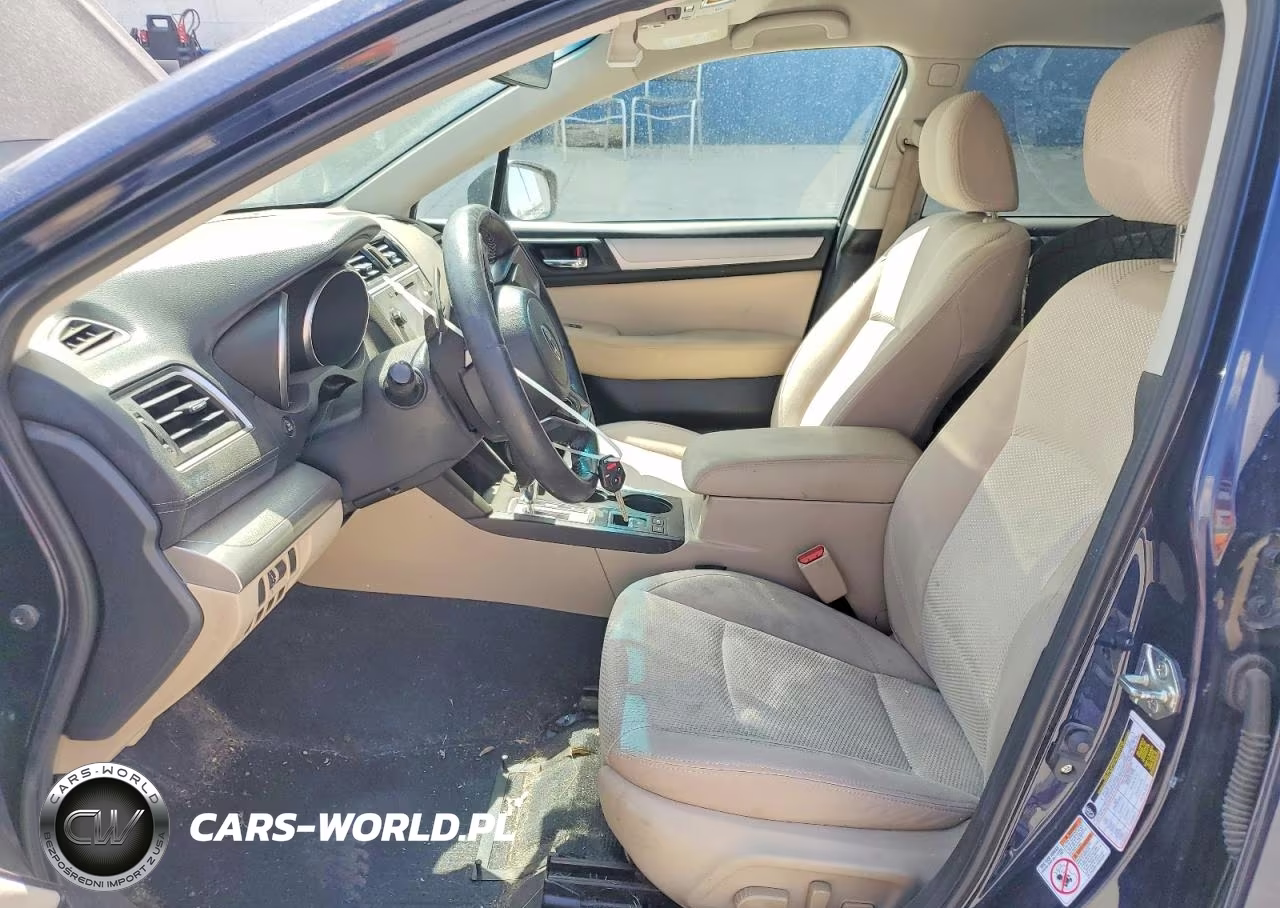 2018 Subaru Outback 2.5I Premium VIN:4S4BSACCXJ3219428 - 7