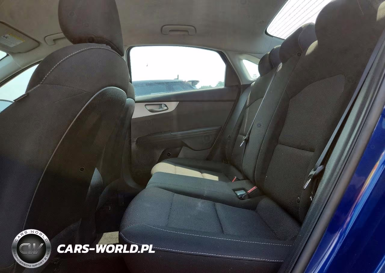 2023 Kia Forte Lxs VIN:3KPF24AD2PE578714 - 10