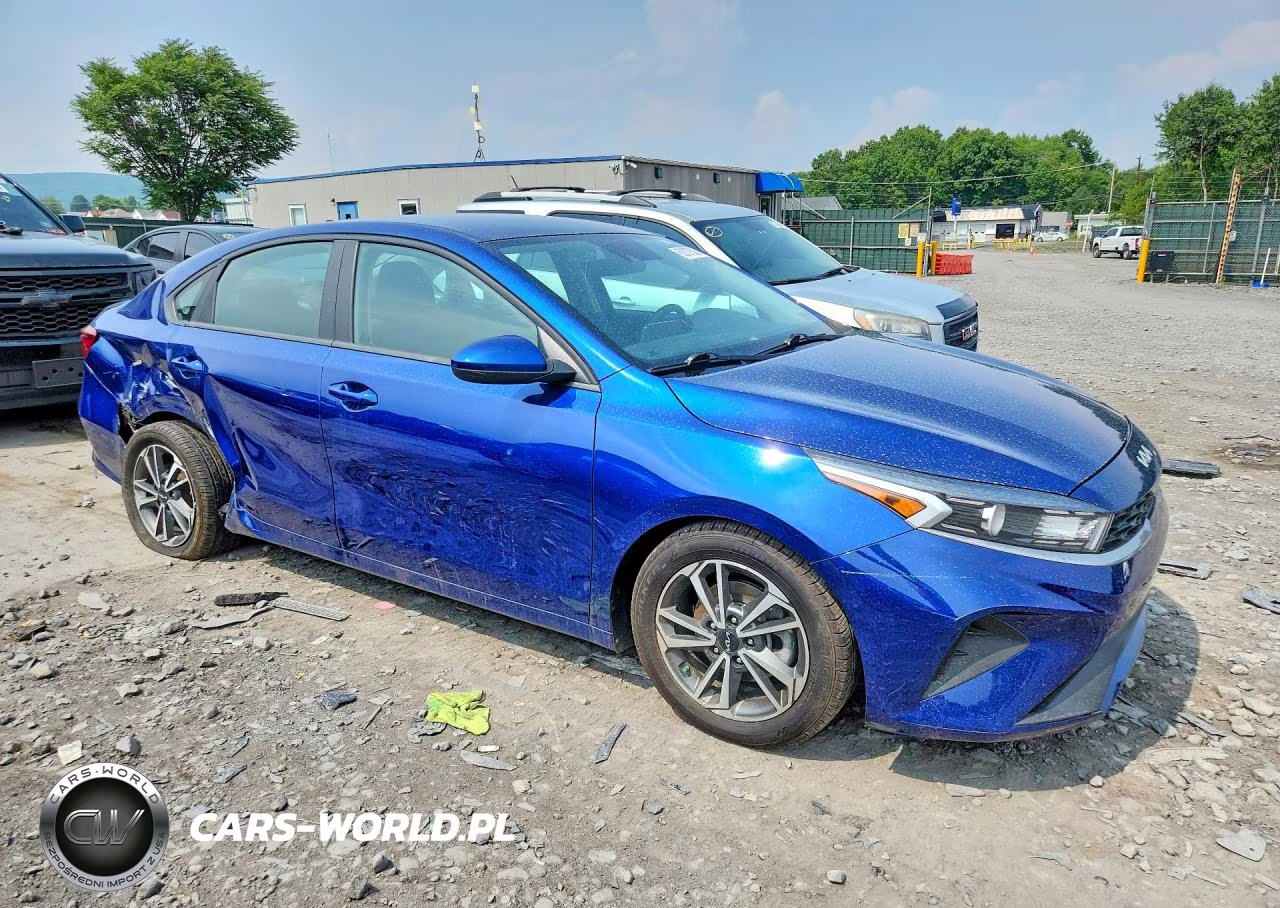 2023 Kia Forte Lxs VIN:3KPF24AD2PE578714 - 4