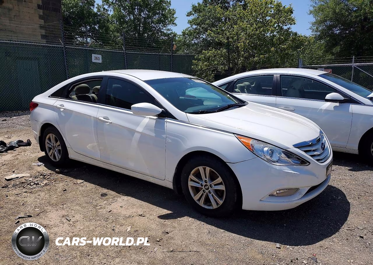 2013 Hyundai Sonata Gls VIN:5NPEB4AC9DH593639 - 4
