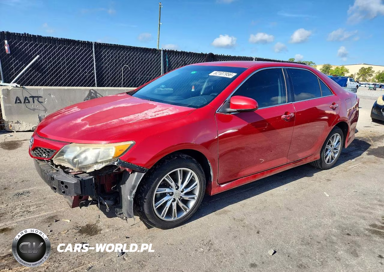 2014 Toyota Camry Se – zdjęcie 1 z 12