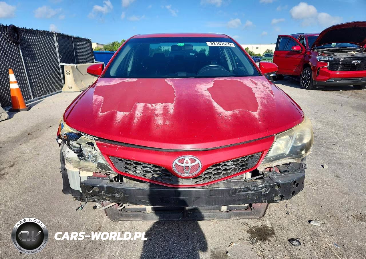 2014 Toyota Camry Se VIN:4T1BF1FK1EU775277 - 5