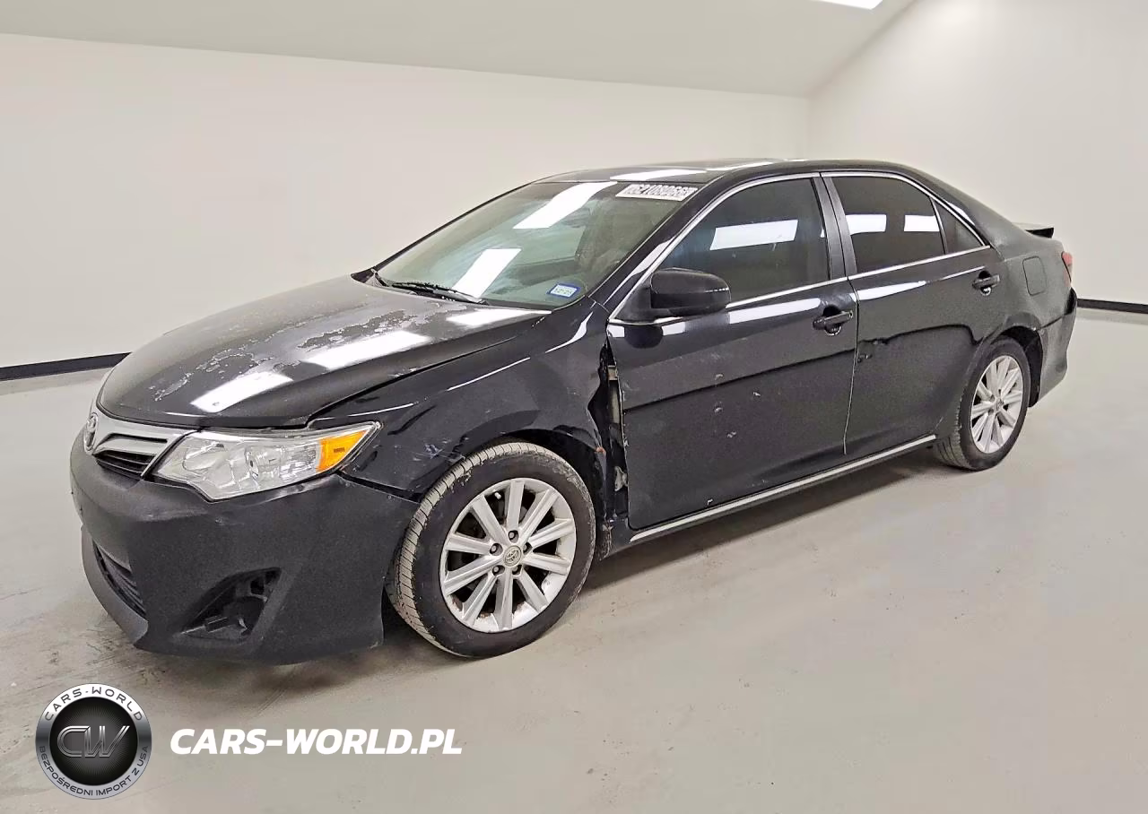 2014 Toyota Camry Xle V6 – zdjęcie 1 z 14