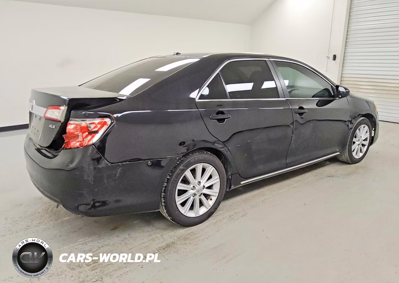 2014 Toyota Camry Xle V6 VIN:4T1BK1FK2EU025561 - 3