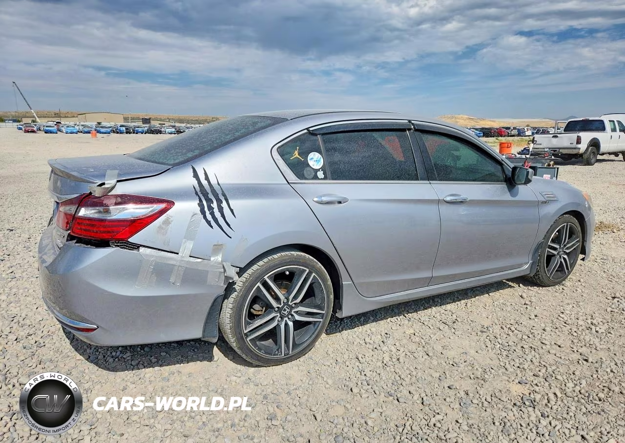 2016 Honda Accord Sport VIN:1HGCR2F59GA221555 - 3