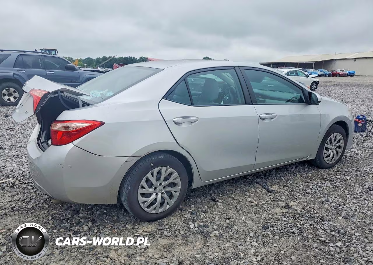 2019 Toyota Corolla Le VIN:2T1BURHE0KC151690 - 3