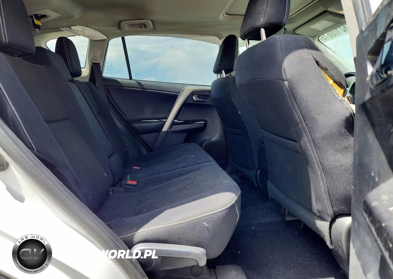 2017 Toyota Rav4 Xle VIN:2T3RFREV4HW627919 - 11