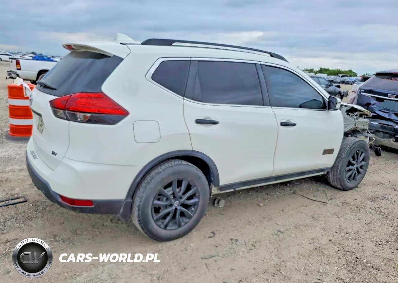 2017 Nissan Rogue Sv VIN:5N1AT2MT9HC769226 - 3
