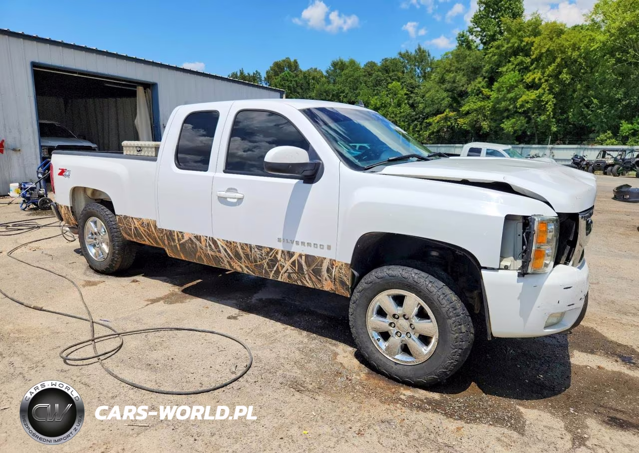 2008 Chevrolet Silverado K1500 VIN:2GCEK19J181287432 - 4