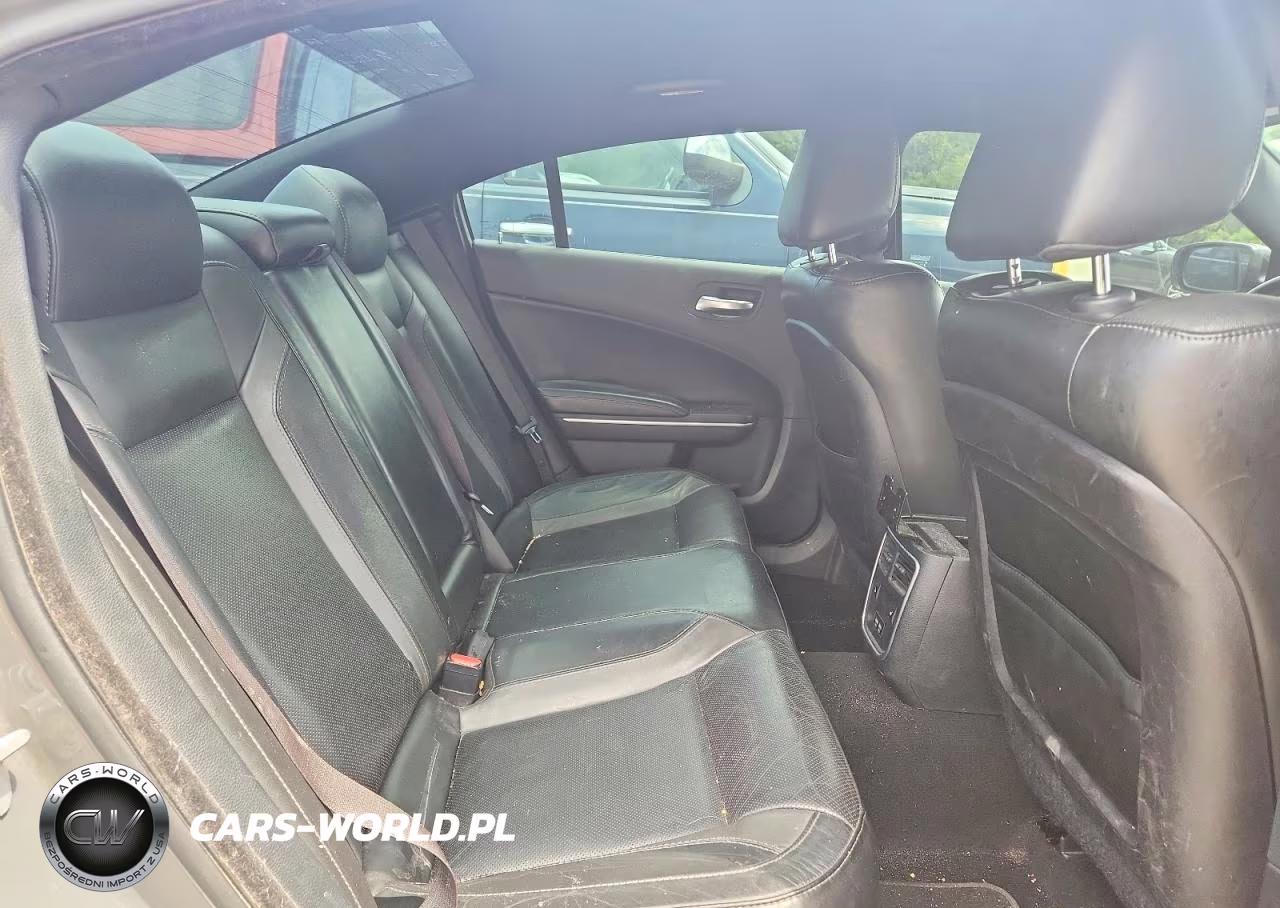 2019 Dodge Charger Sxt VIN:2C3CDXBG0KH695930 - 10