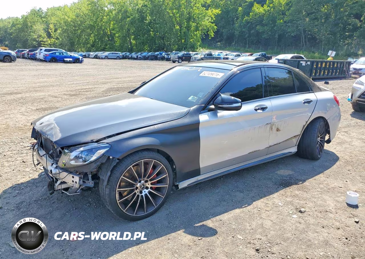 2017 Mercedes-Benz C 300 – zdjęcie 1 z 13