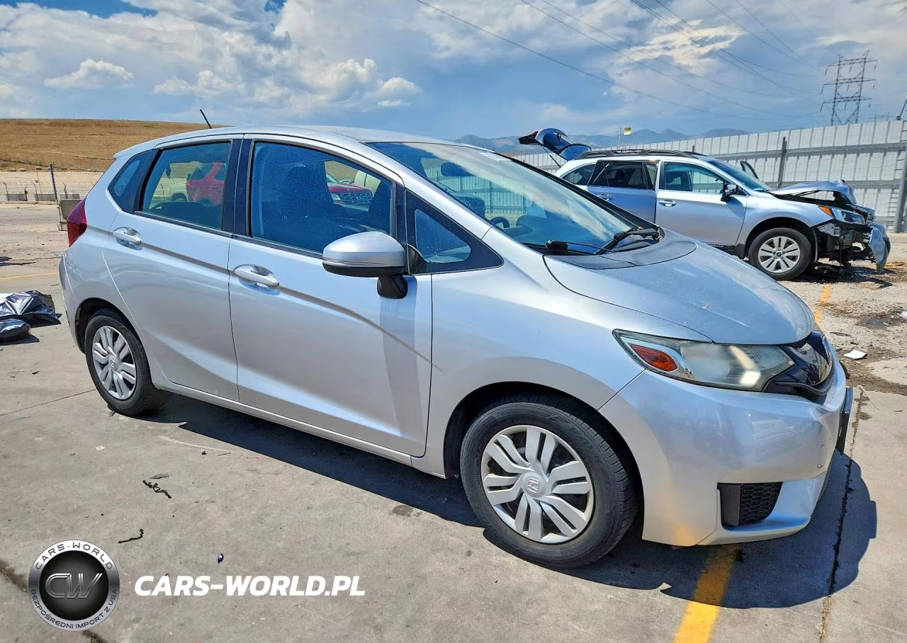 2016 Honda Fit Lx VIN:JHMGK5H56GX015608 - 4