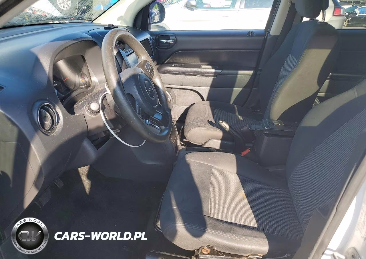 2012 Jeep Compass Sport VIN:1C4NJDBB4CD642050 - 7