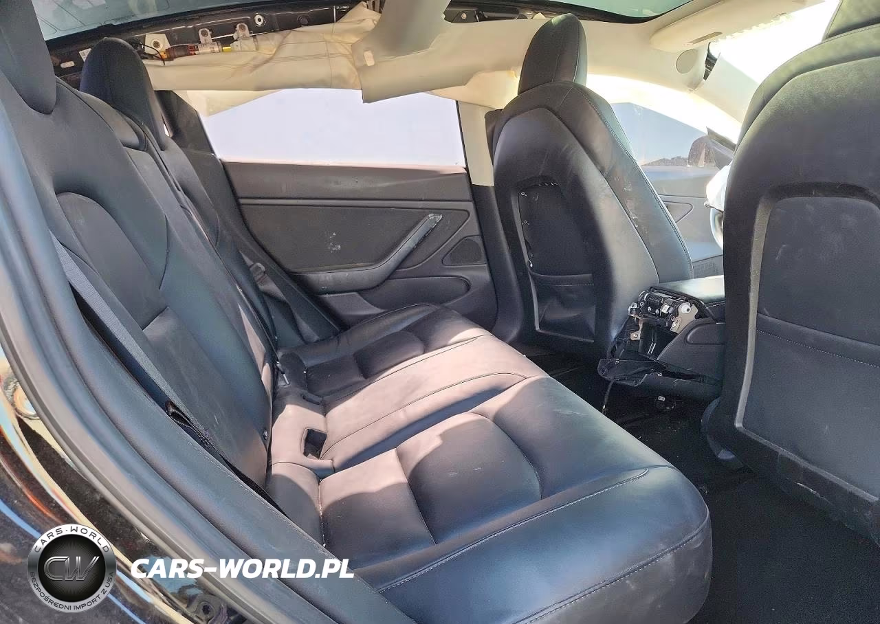 2018 Tesla Model 3 VIN:5YJ3E1EA0JF149310 - 10