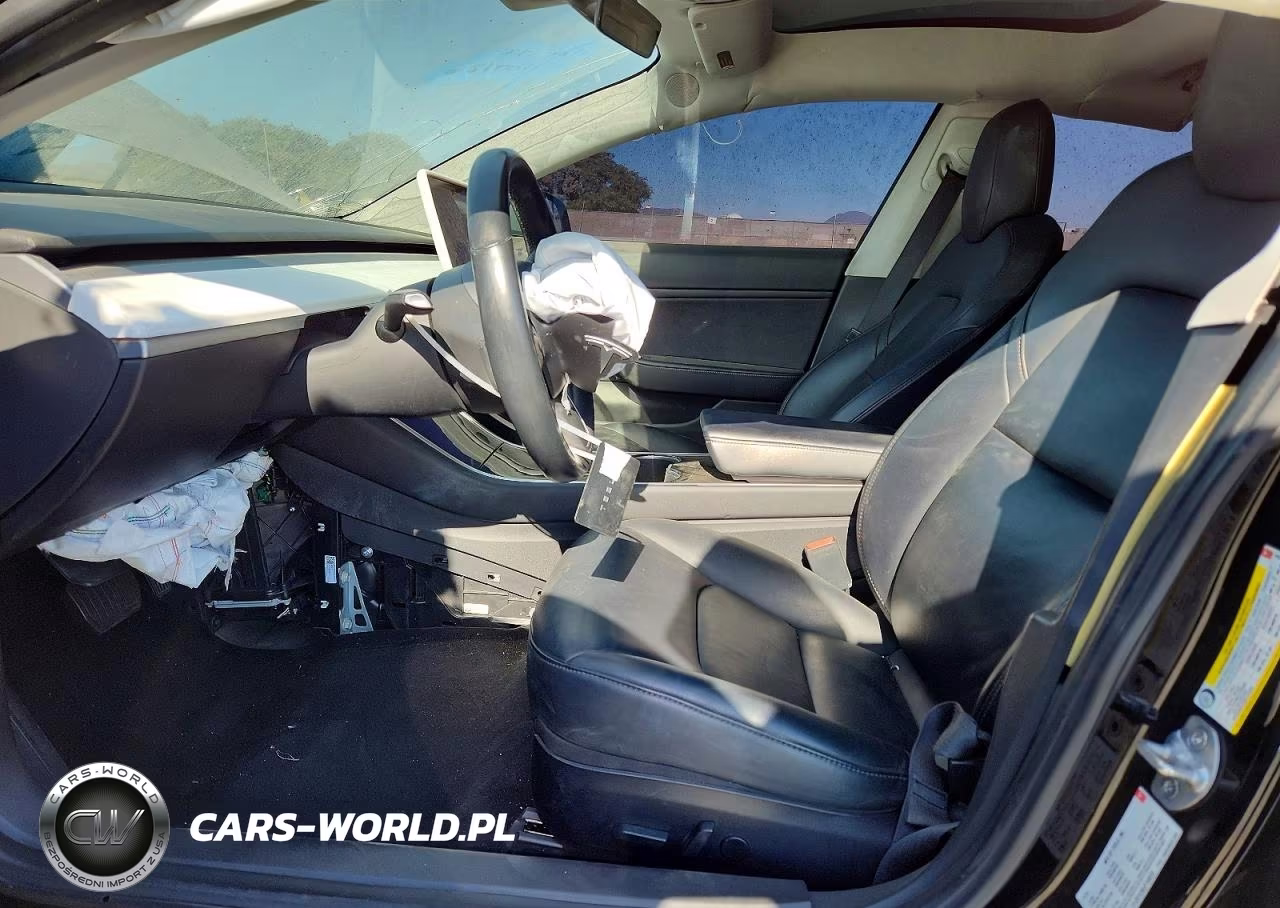 2018 Tesla Model 3 VIN:5YJ3E1EA0JF149310 - 7
