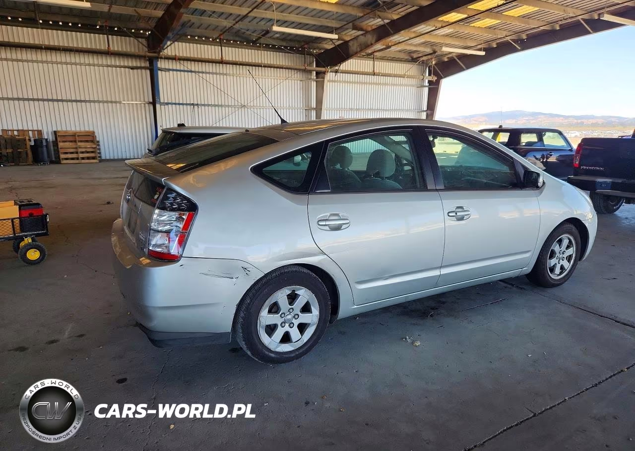 2005 Toyota Prius Base VIN:JTDKB20U953050581 - 3