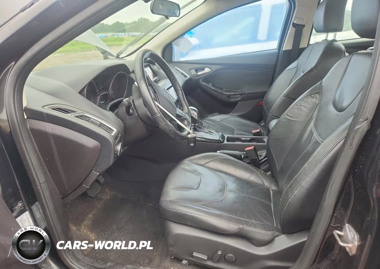 2015 Ford Focus Titanium VIN:1FADP3J25FL238230 - 7