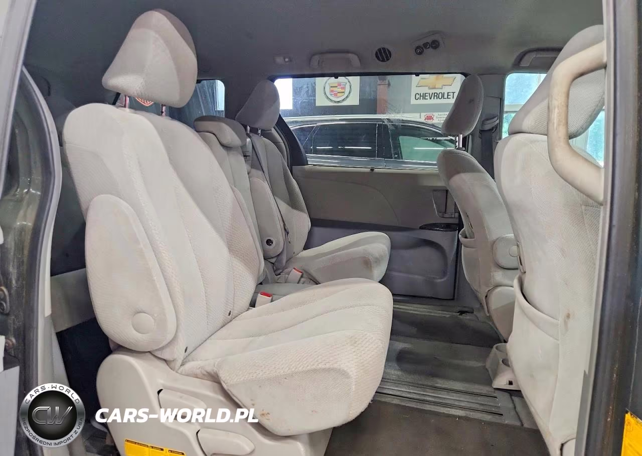 2011 Toyota Sienna Le VIN:5TDKK3DC3BS032658 - 11