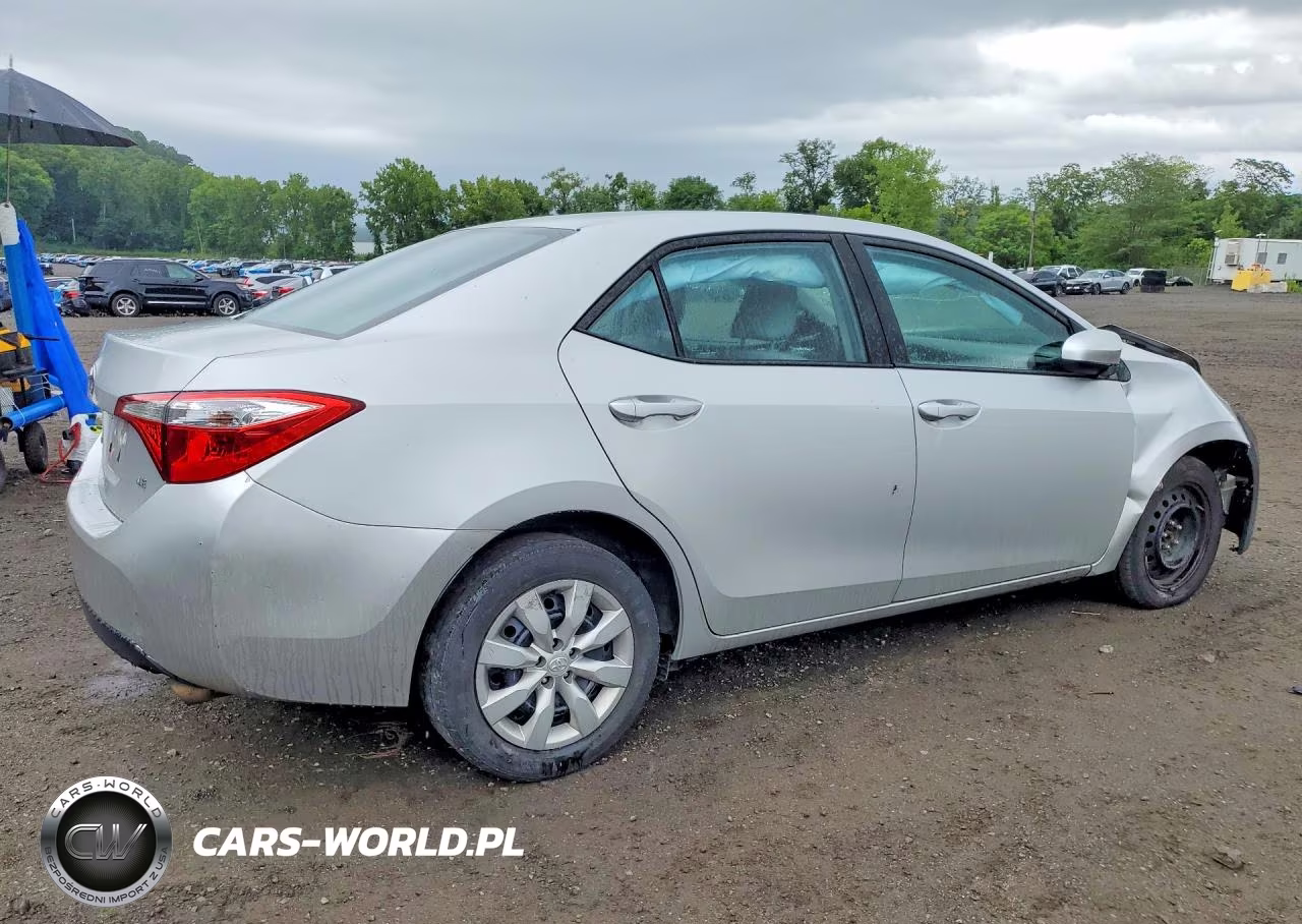 2016 Toyota Corolla Le Plus-Le Premium VIN:2T1BURHE3GC648966 - 3