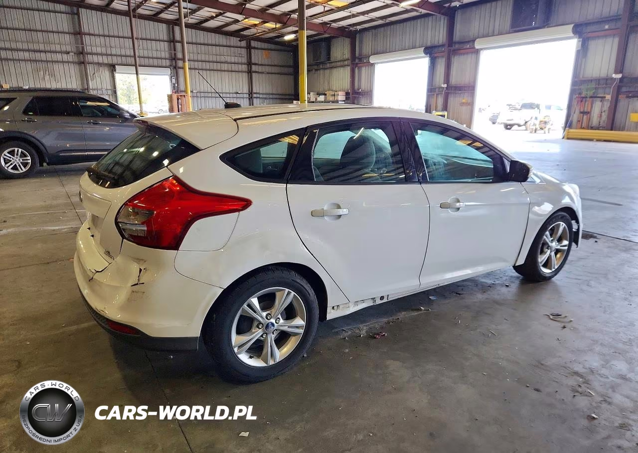 2013 Ford Focus Se VIN:1FADP3K27DL266297 - 3