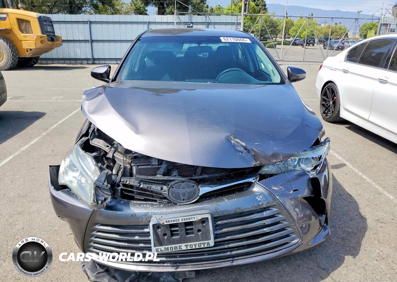 2016 Toyota Camry Le VIN:4T4BF1FK8GR571018 - 5