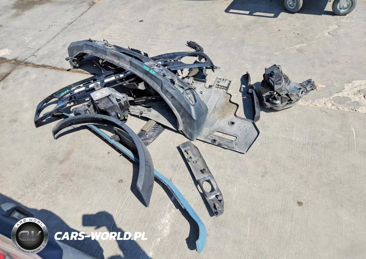 2023 Ford Bronco Base VIN:1FMDE5DH6PLB53941 - 12