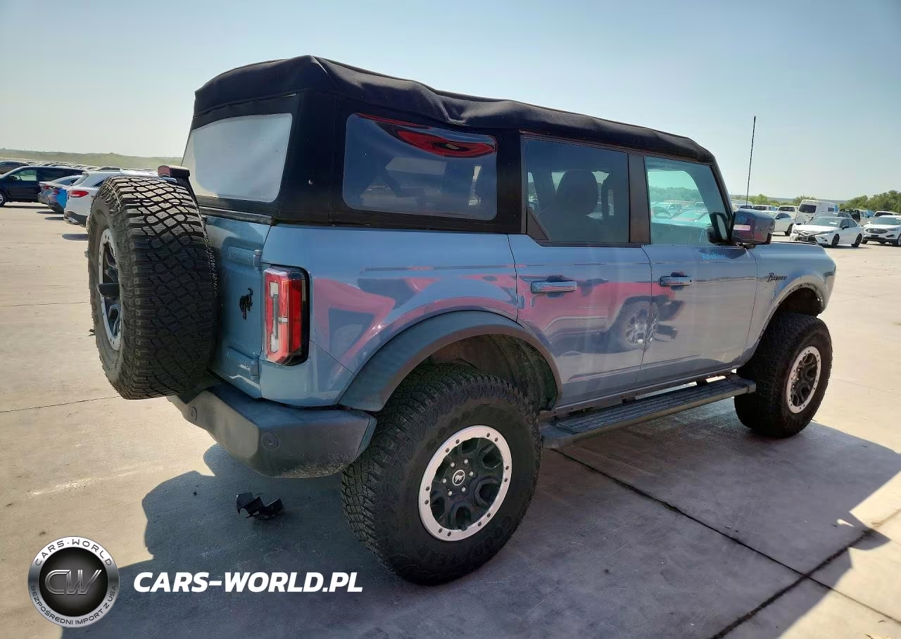 2023 Ford Bronco Base VIN:1FMDE5DH6PLB53941 - 3