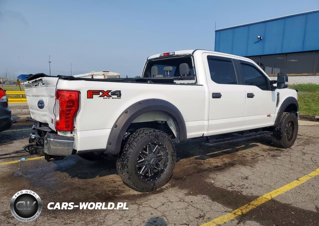 2017 Ford F250 Super Duty VIN:1FT7W2B61HEB83868 - 3