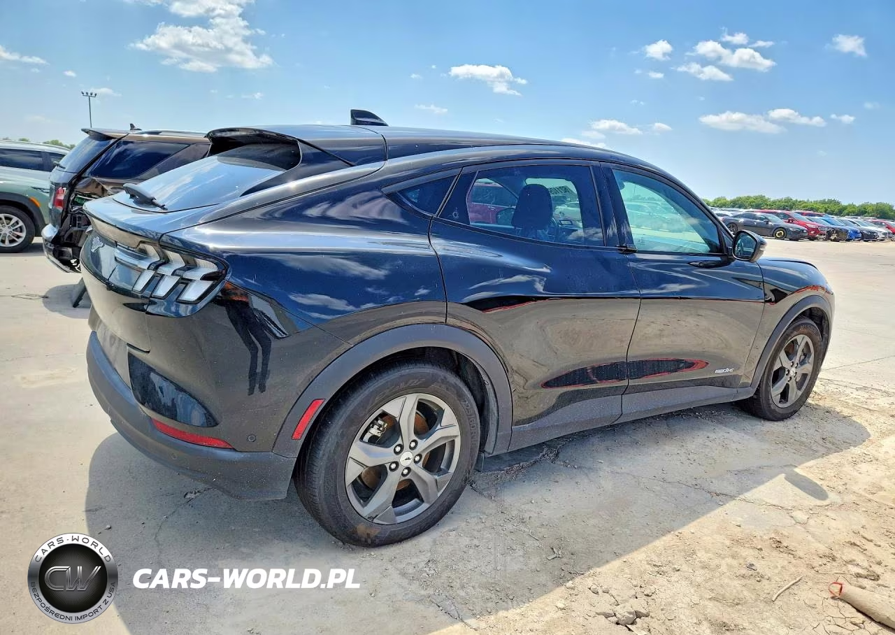 2023 Ford Mustang Mach-E Select VIN:3FMTK1R40PMA62844 - 3