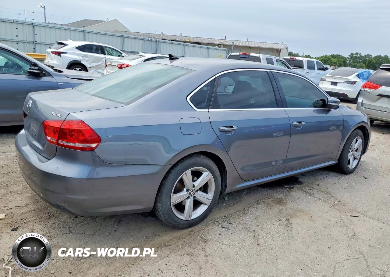 2015 Volkswagen Passat Se VIN:1VWBS7A30FC027921 - 3