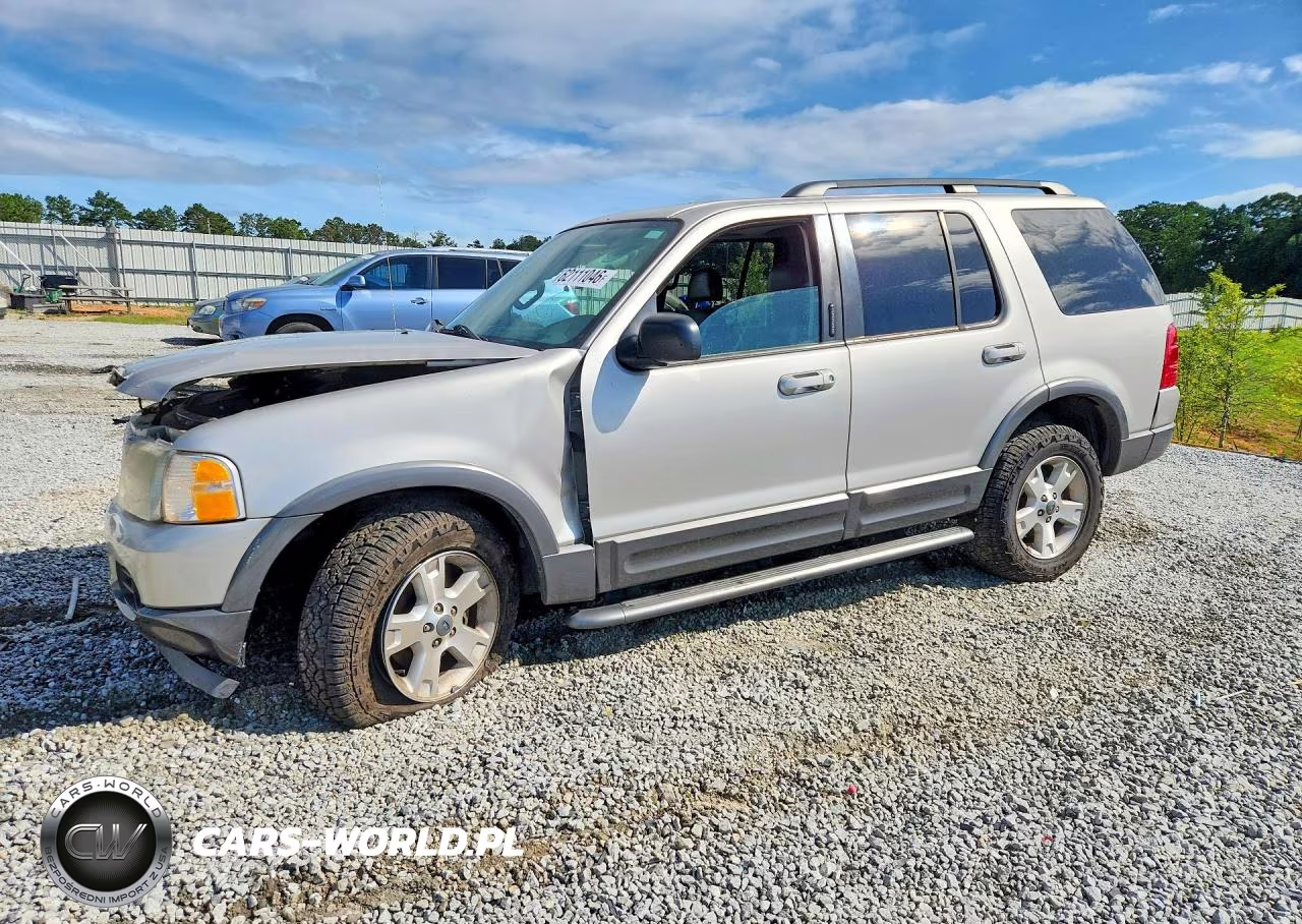 2003 Ford Explorer Xlt