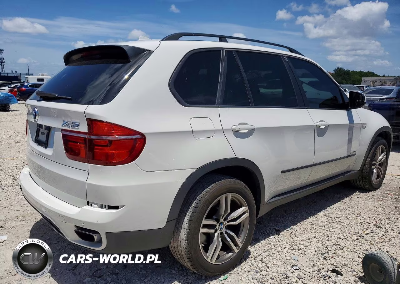 2012 BMW X5 xDrive50I VIN:5UXZV8C51CL423296 - 3