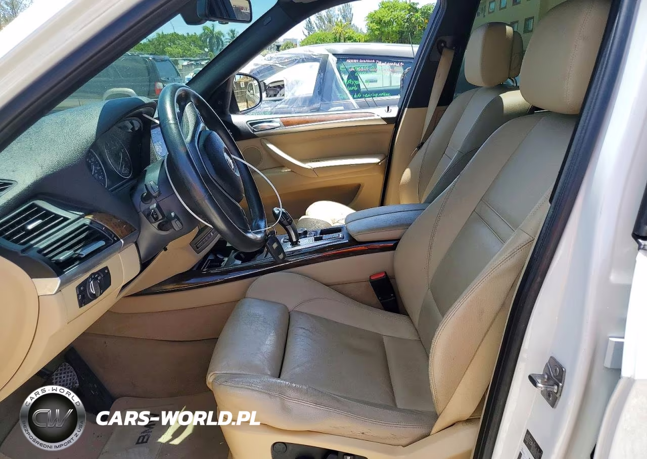 2012 BMW X5 xDrive50I VIN:5UXZV8C51CL423296 - 7