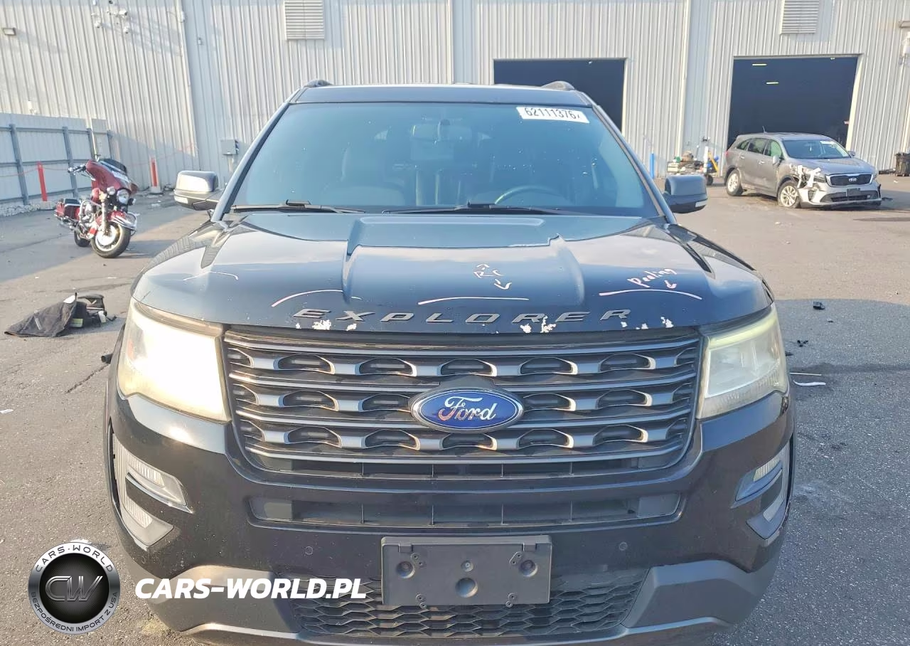 2017 Ford Explorer Xlt VIN:1FM5K7D87HGC45272 - 5