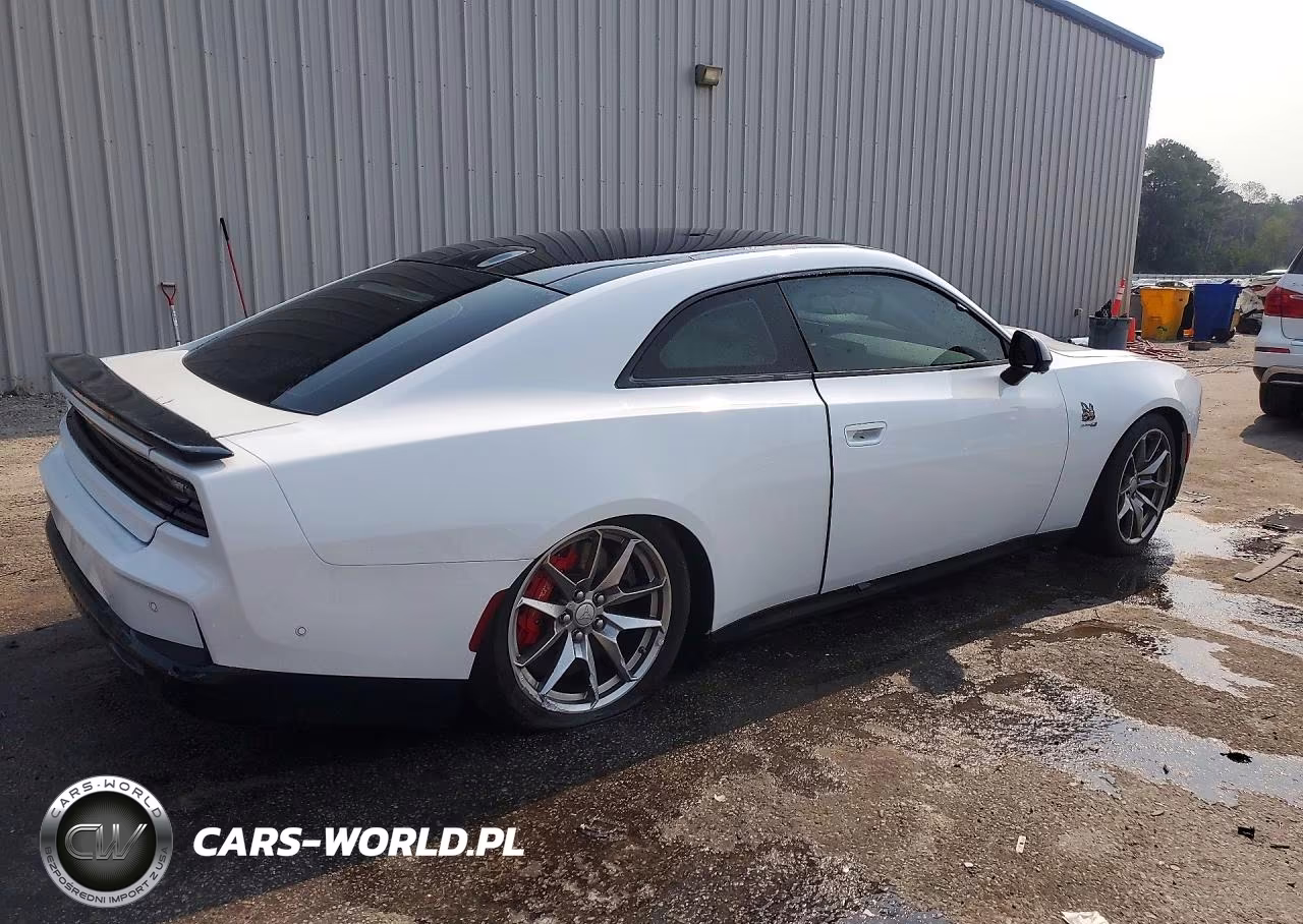 2024 Dodge Charger Daytona Scat Pack VIN:2C3CDBDK3RR206221 - 3